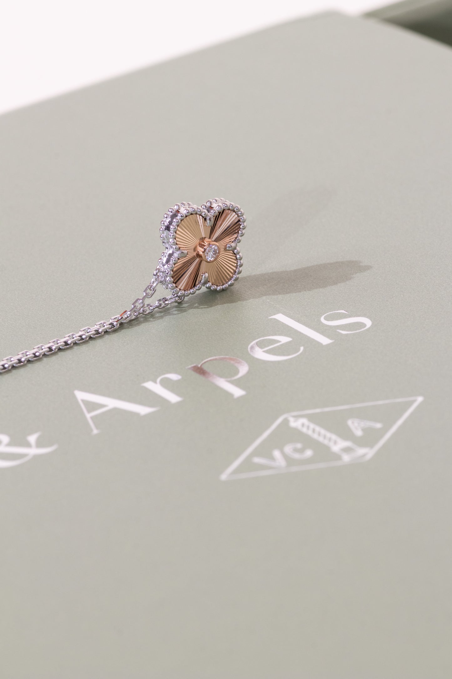 Van Cleef & Arpels 10 Motif Necklace in Yellow Gold/Malachite