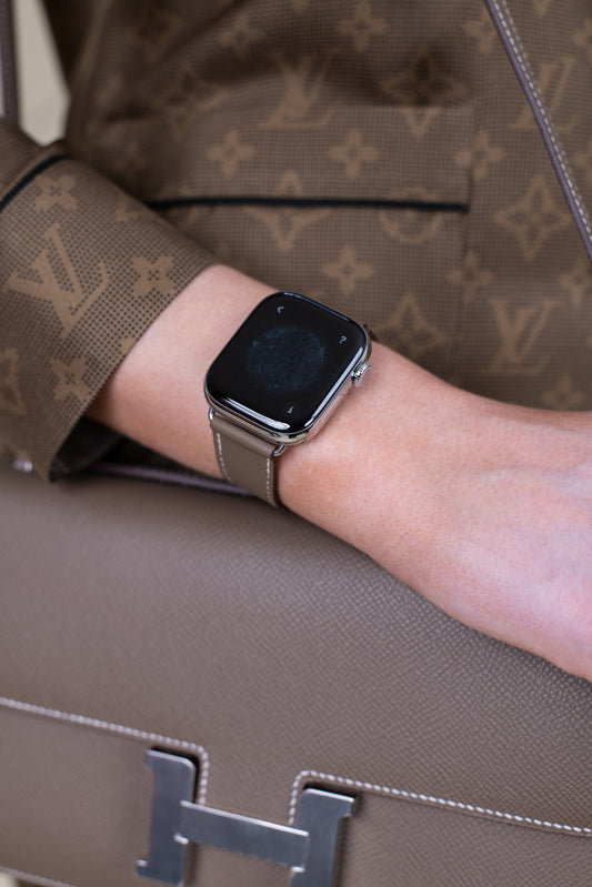 ساعة هيرميس Apple Watch مع حزام Etoupe