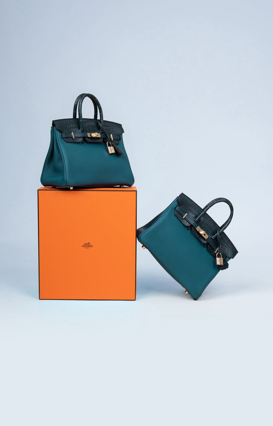 Hermès Birkin 25 Touch Matte Alligator في Vert Bosphore / Vert Rousseau PBHW