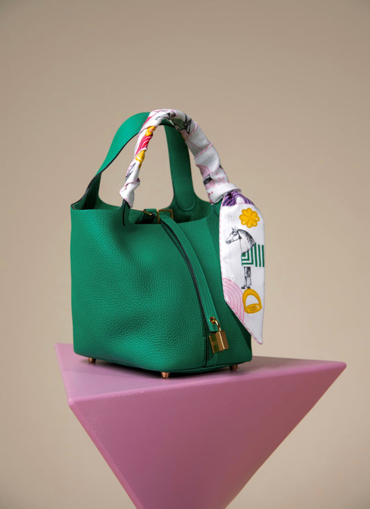Hermès Picotin 18 in Menthe with Twilly GHW