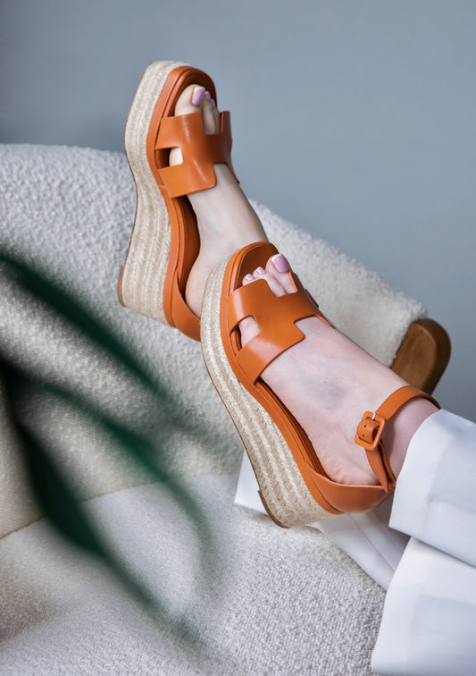 Hermès H Wedge Sandals in Marron Glace