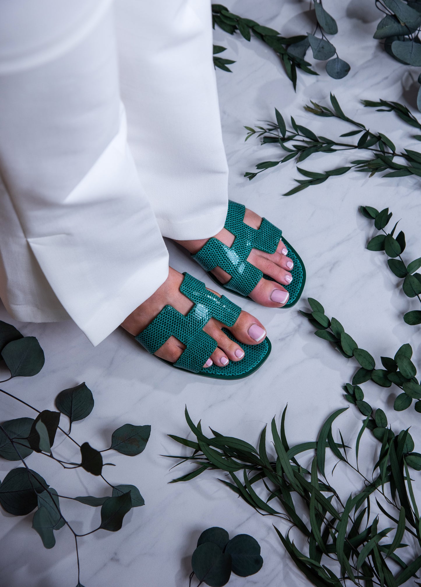 Hermès Oran Lizard Sandals in Vert Émeraude