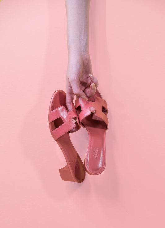 Hermès Oasis Sandals in Blush