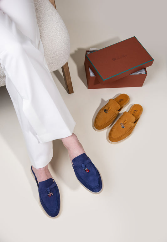 لورو بيانا - حذاء Charm Walk Loafers باللون السيلاني العائم والخريفي