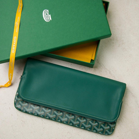 Goyard Sainte Marie Clutch in Green
