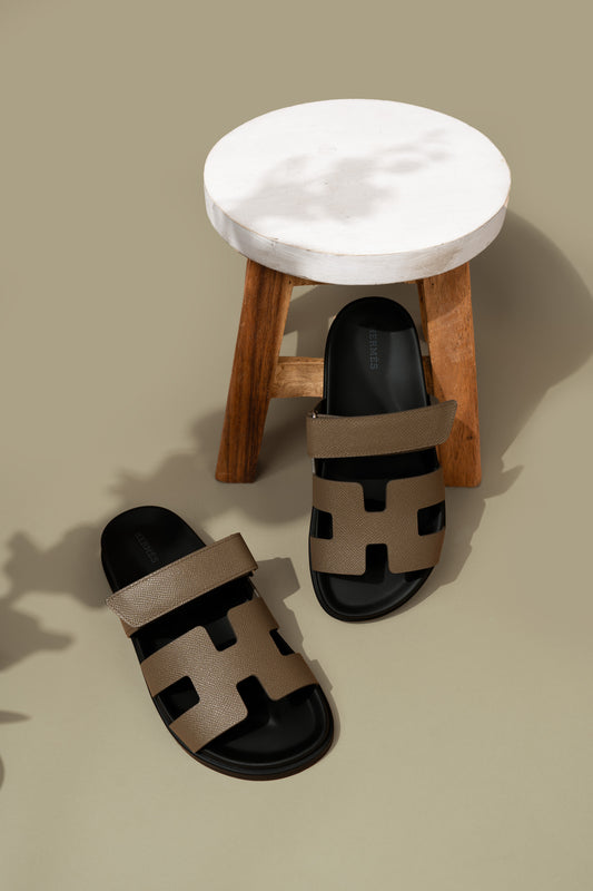 Hermès Chypre Sandals in Etoupe