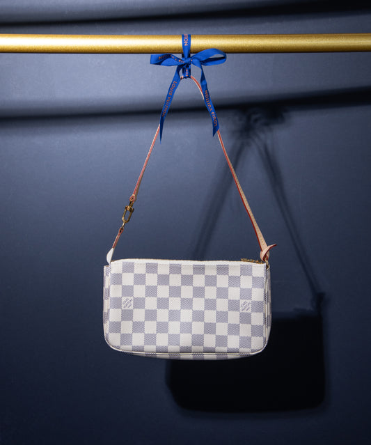 Louis Vuitton Classic Pochette Tote Bag