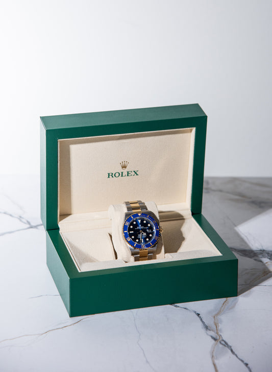 Rolex Oyster Perpetual Submariner Date Watch in Oystersteel/Yellow Gold