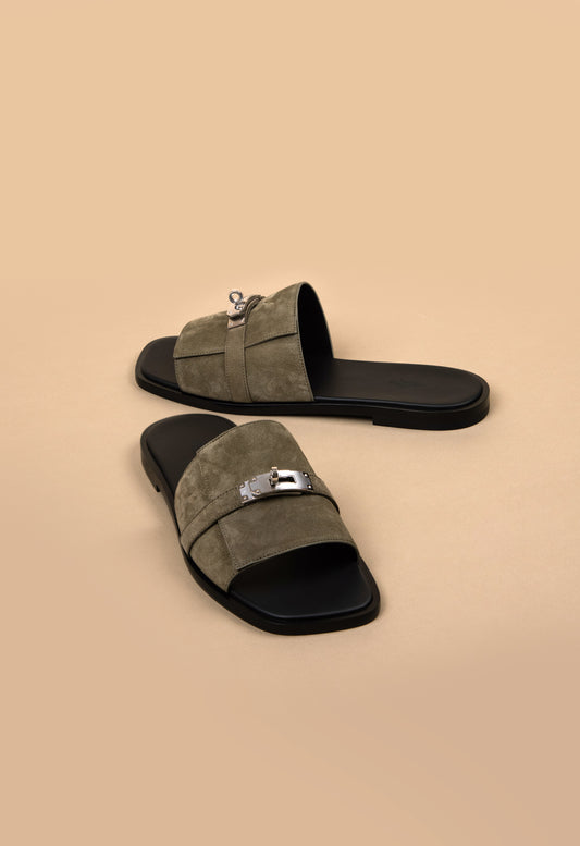 Hermès Gabriel Sandal in Vert Toundra PHW