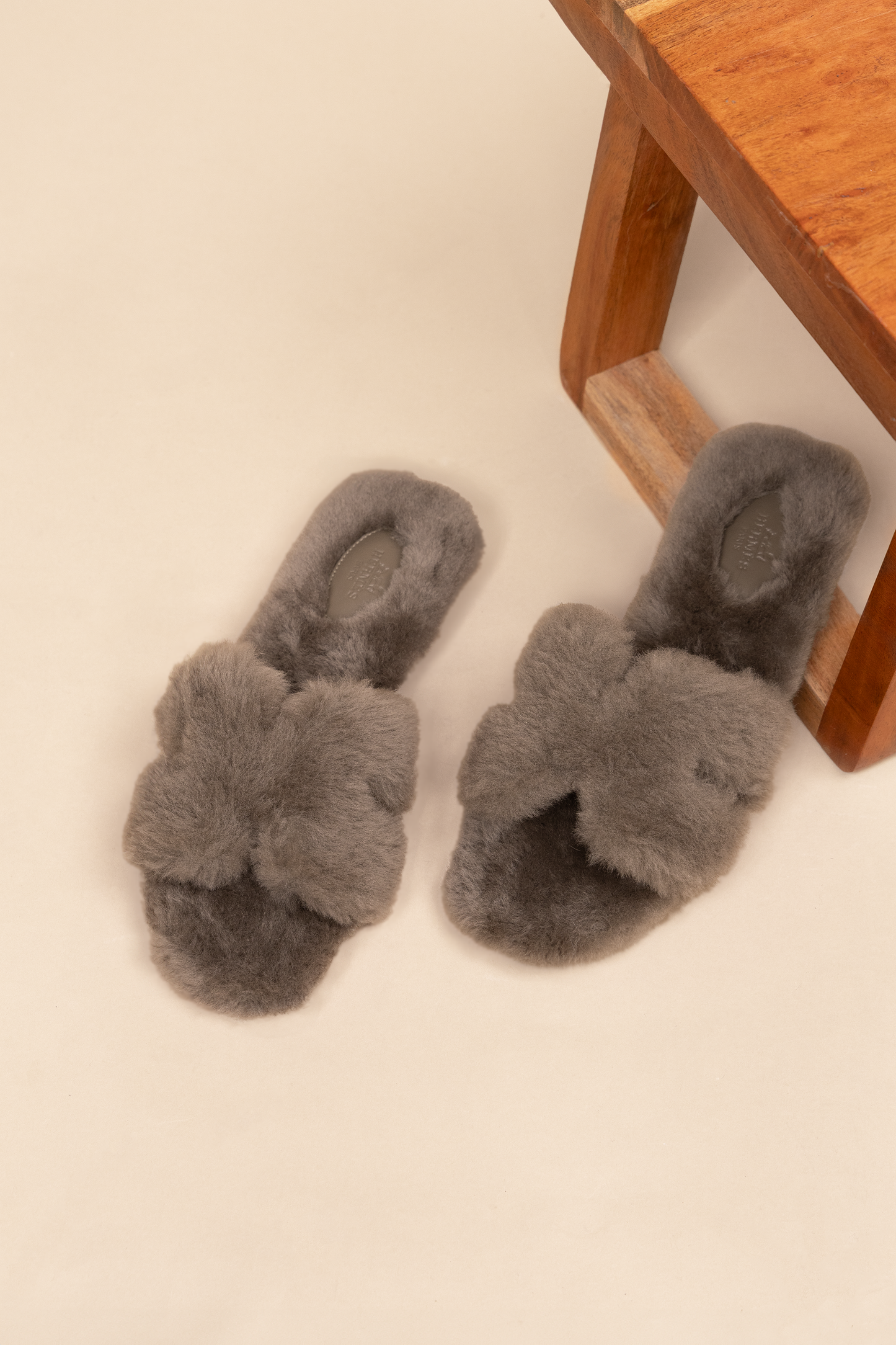 Hermès Fur Oran Etoupe Sandals