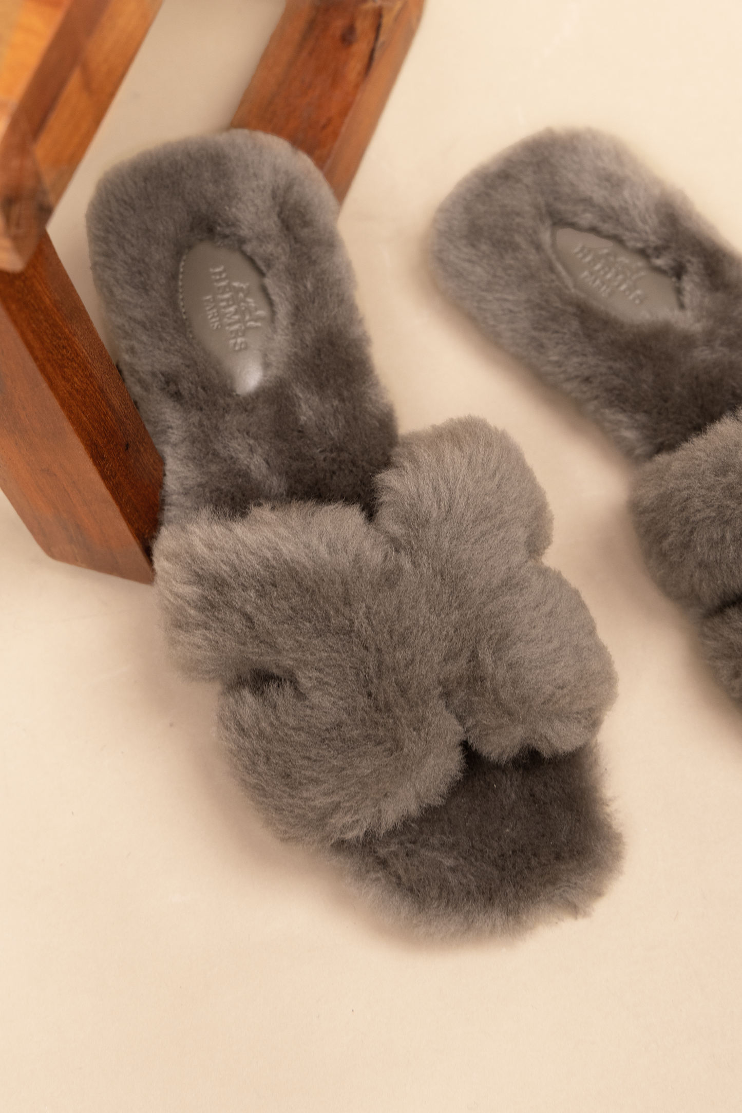 Hermès Fur Oran Etoupe Sandals