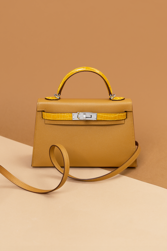 Hermès Mini Kelly Touch 20 Epsom in Sesame/Jaune Ambre PHW