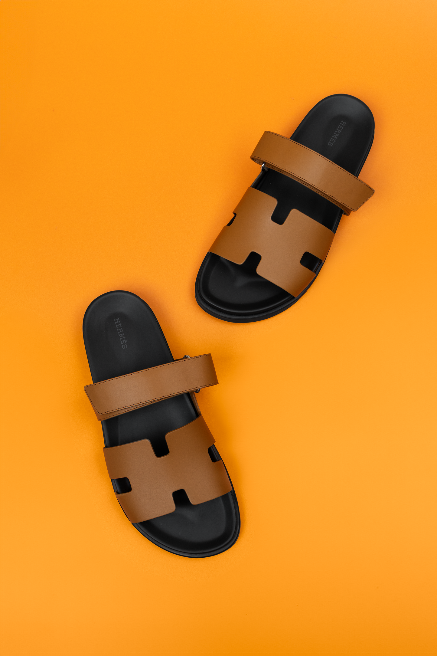 Hermès Chypre Sandals in Naturel