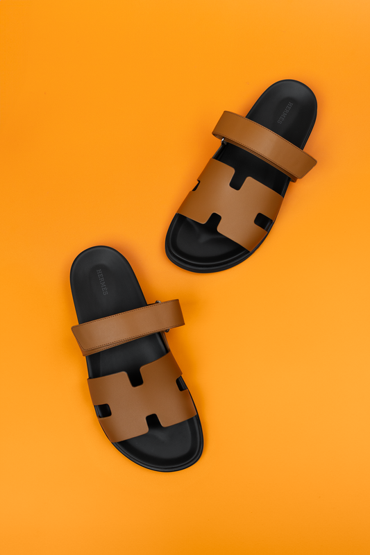 Hermès Chypre Sandals in Naturel