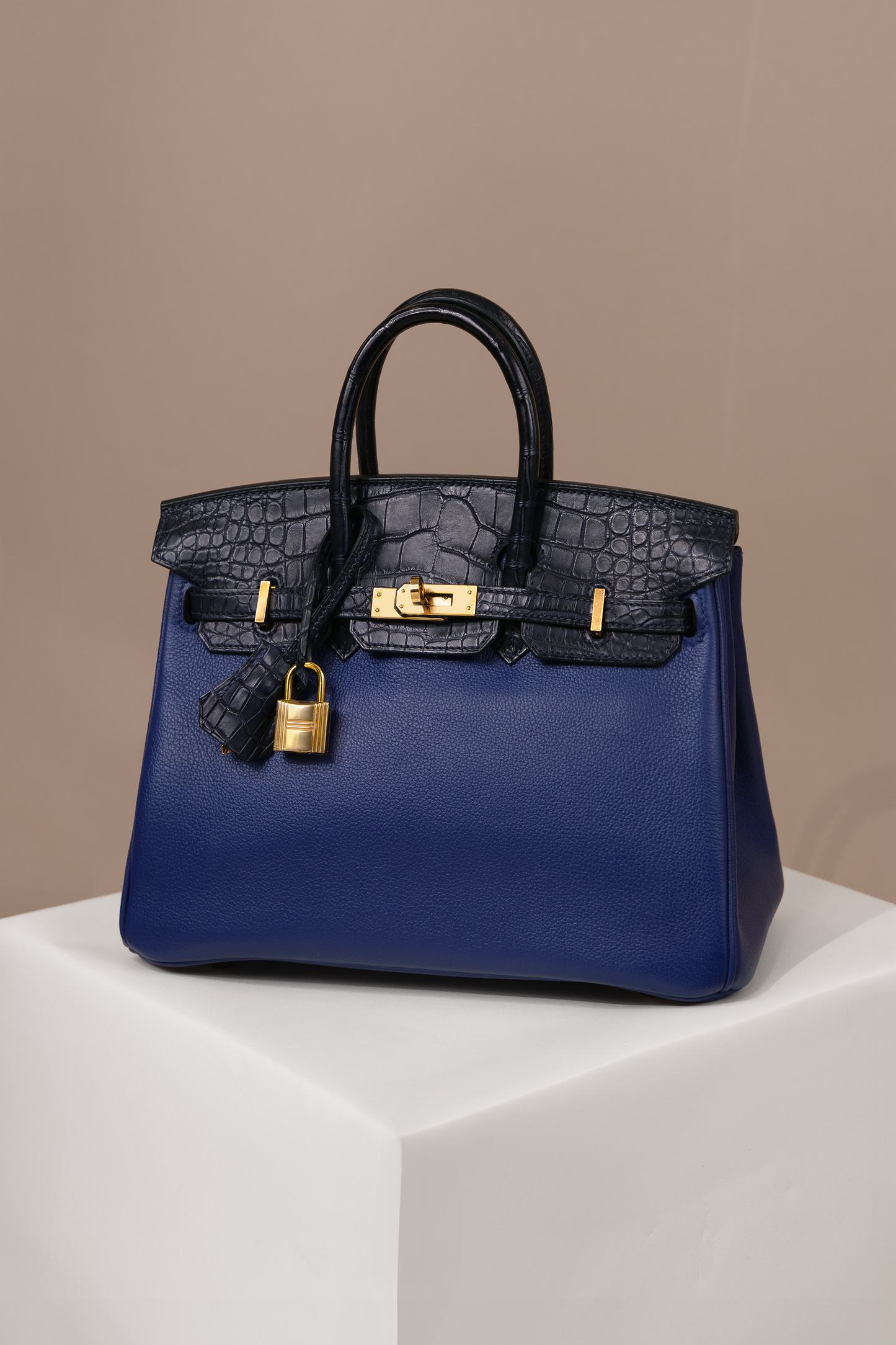 Hermès Birkin 25 Touch Matte Alligator Blue Sapphire/Blue Marine GHW