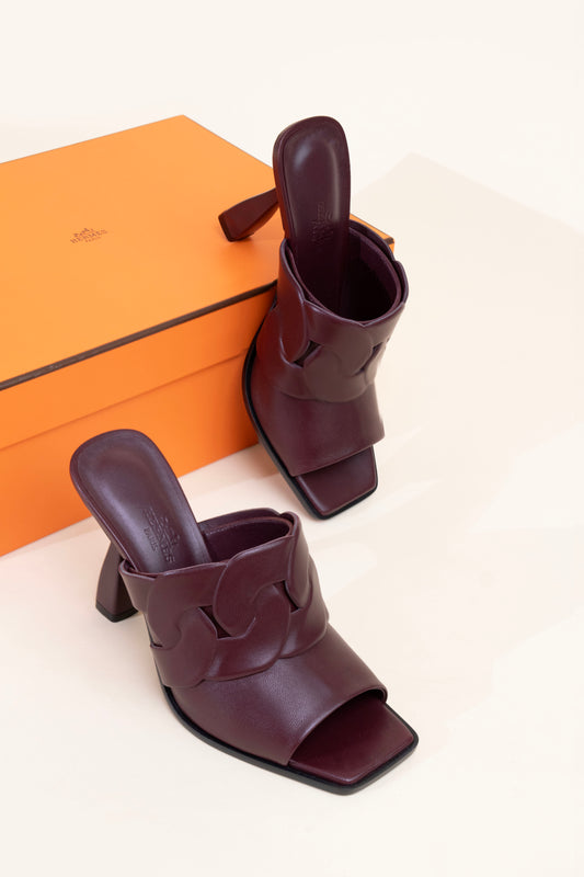 Hermès Hanna 95 Sandals in Burgundy