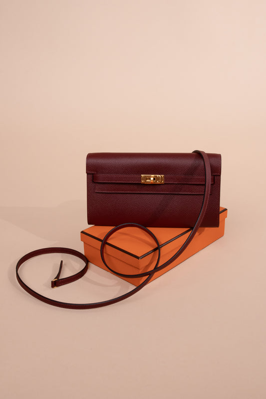 Hermès Kelly To Go Epsom Wallet in Rouge H GHW