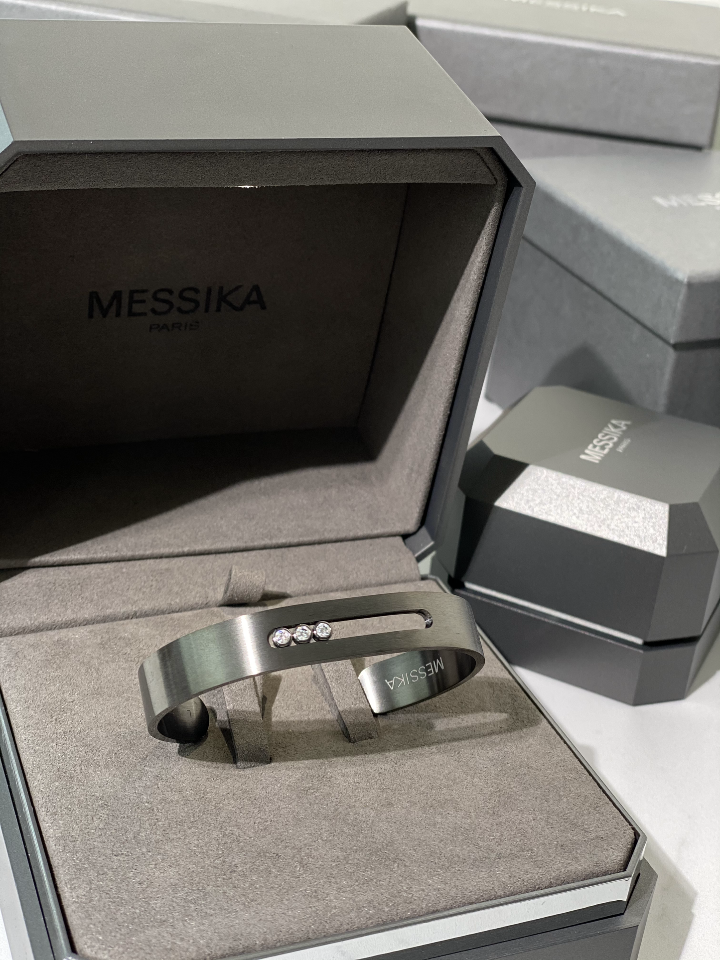 Messika Mens Bangle- Black and Platinum