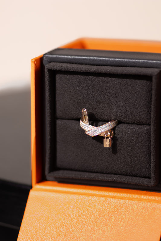 Hermès Kelly Gavroche Rose Gold Diamond Ring