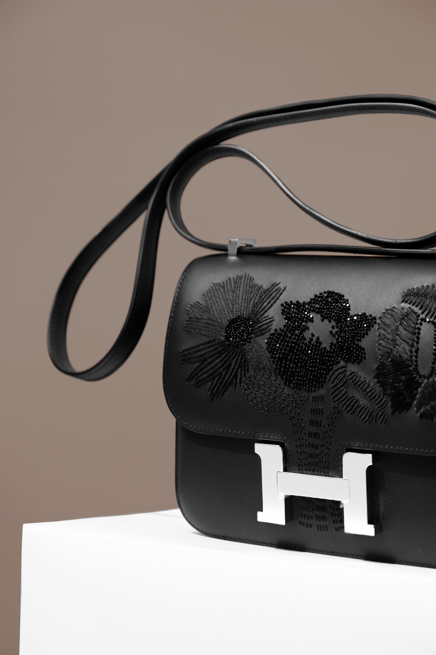 Hermès Dancing Flowers Mini Constance 18 Swift Black PHW
