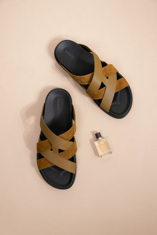 Hermès Kazimir Sandal in Brun Fumé