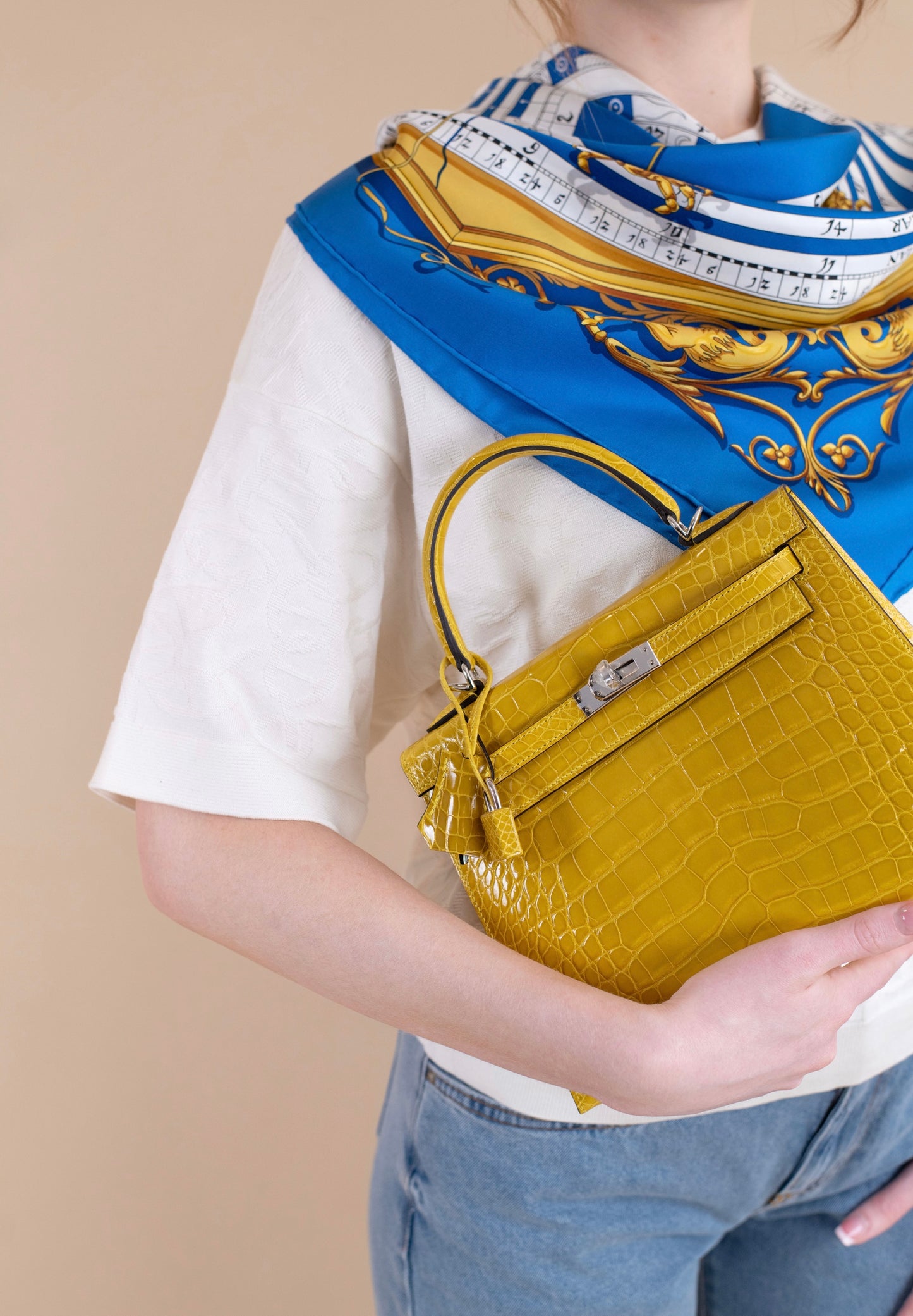 Hermès Kelly 25 Shiny Alligator in Mimosa PHW