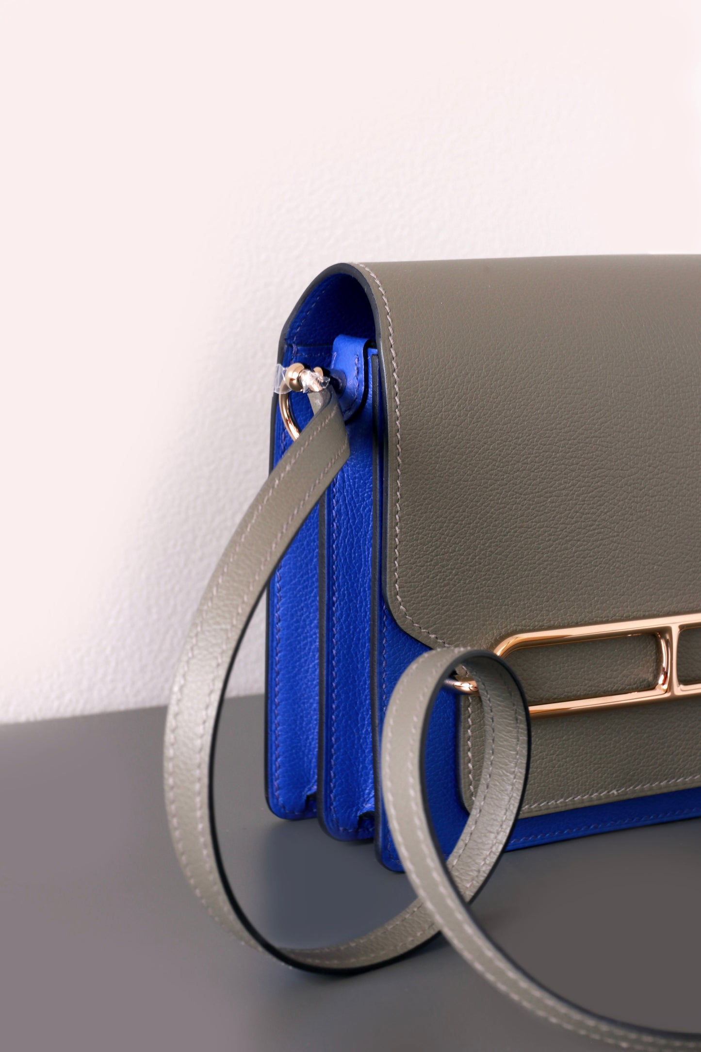 Hermès Mini Roulis 18 in Gris Meyer & Royal Blue GHW
