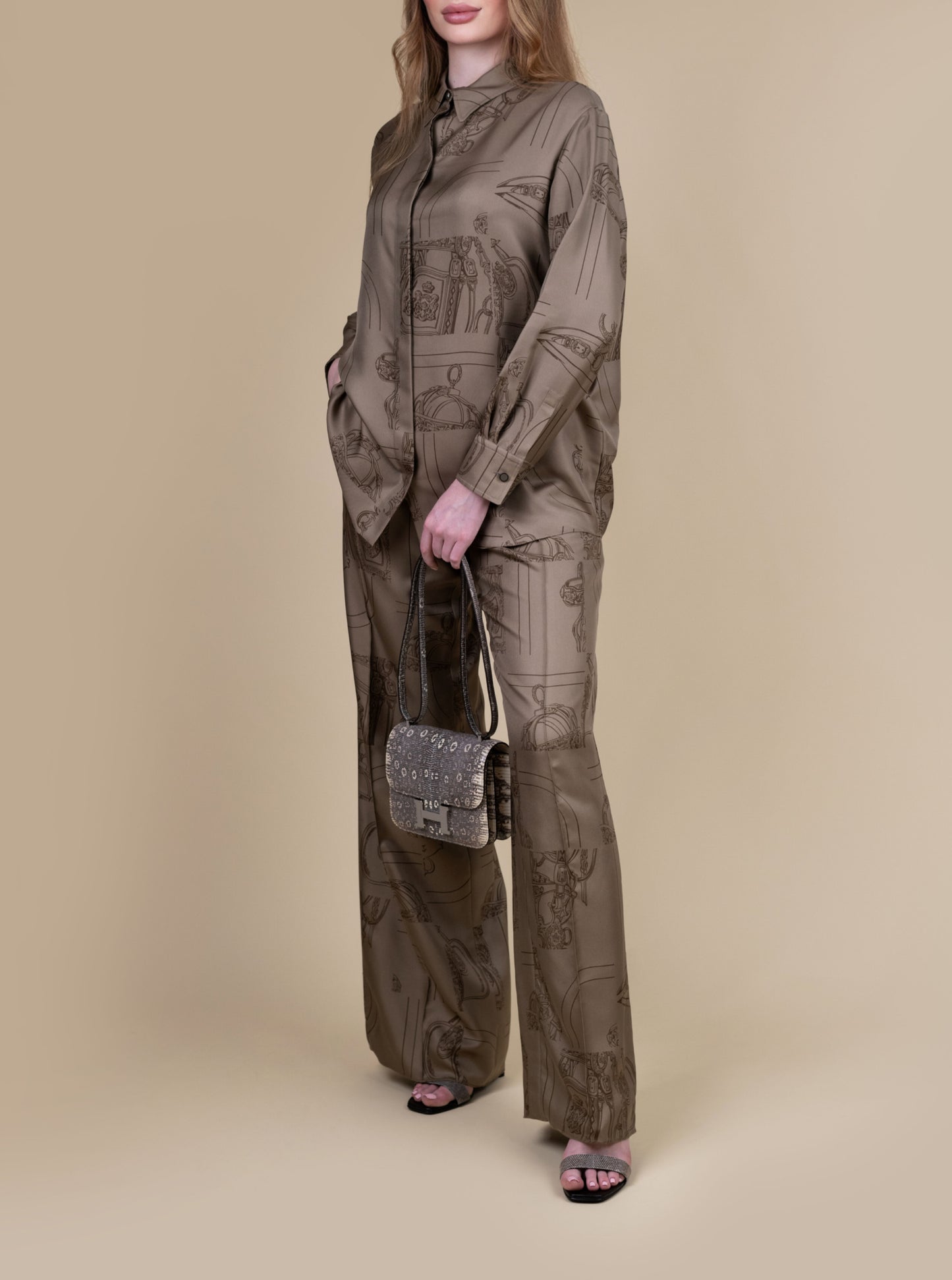 Hermès Chemise Masculine Imprimé En Désordre Finesse Top & Pants in Gris/Étoupe with Mini Constance Ombré Lizard