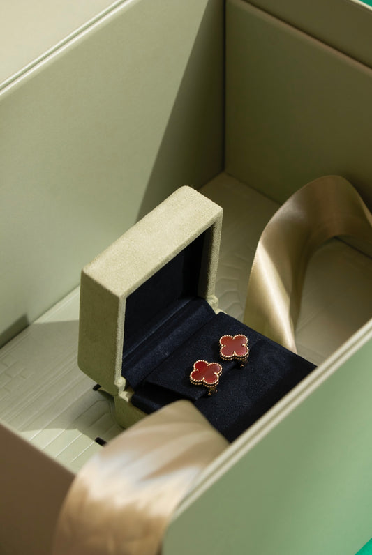 Van Cleef & Arpels Vintage Alhambra Earrings in Yellow Gold/Carnelian