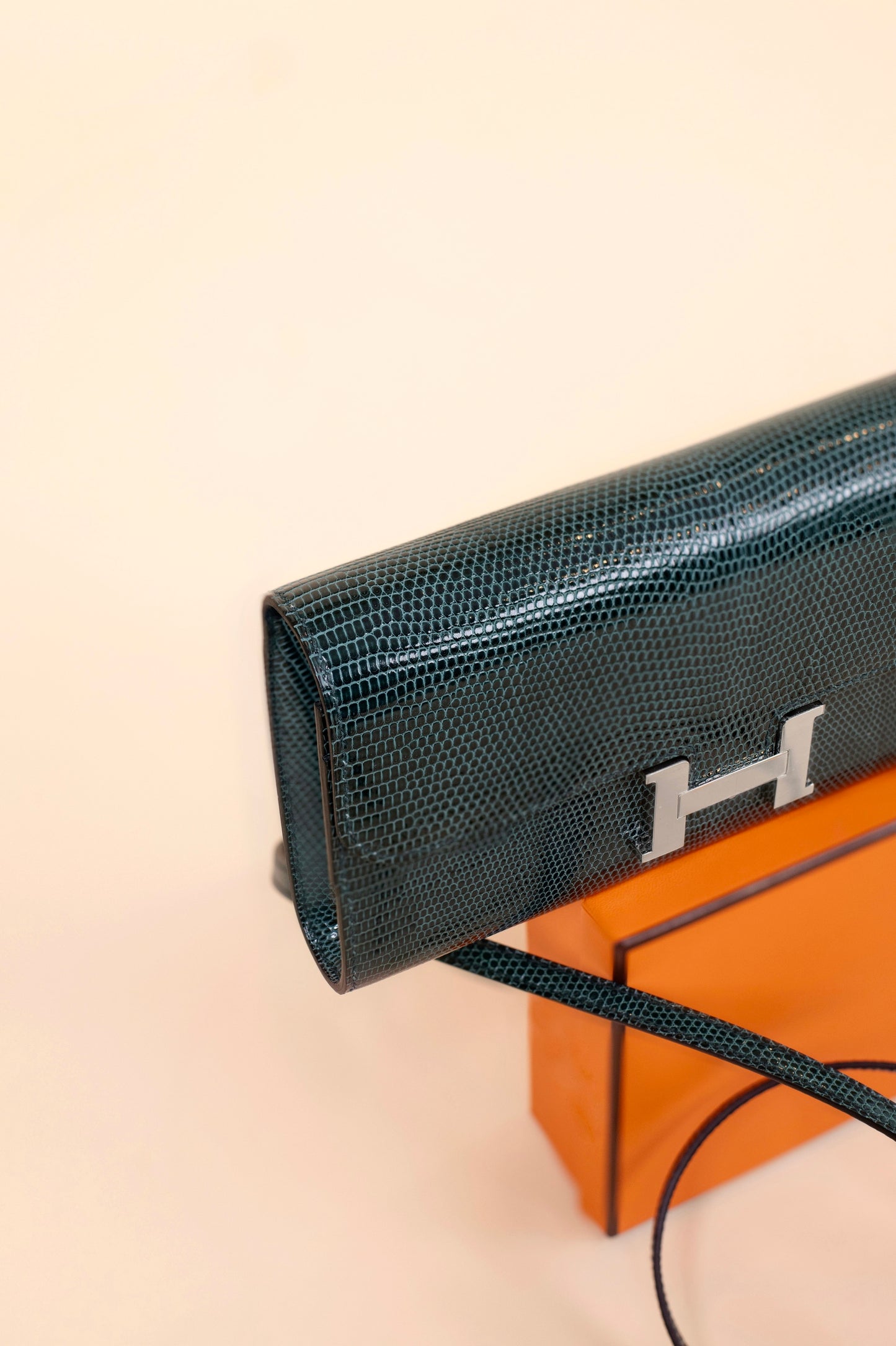 Hermès Constance Wallet To Go in Vert Cypress PHW
