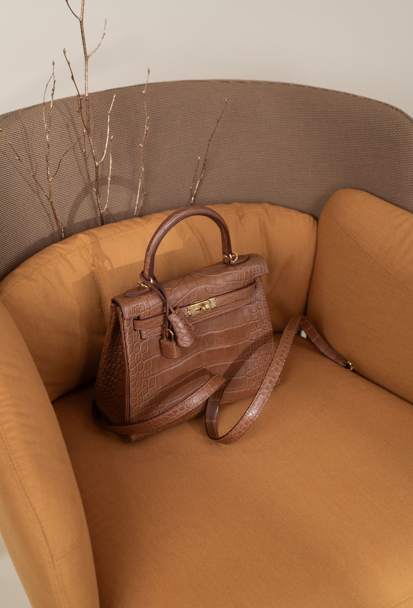Hermès Kelly 25 Gold Matte Alligator GHW