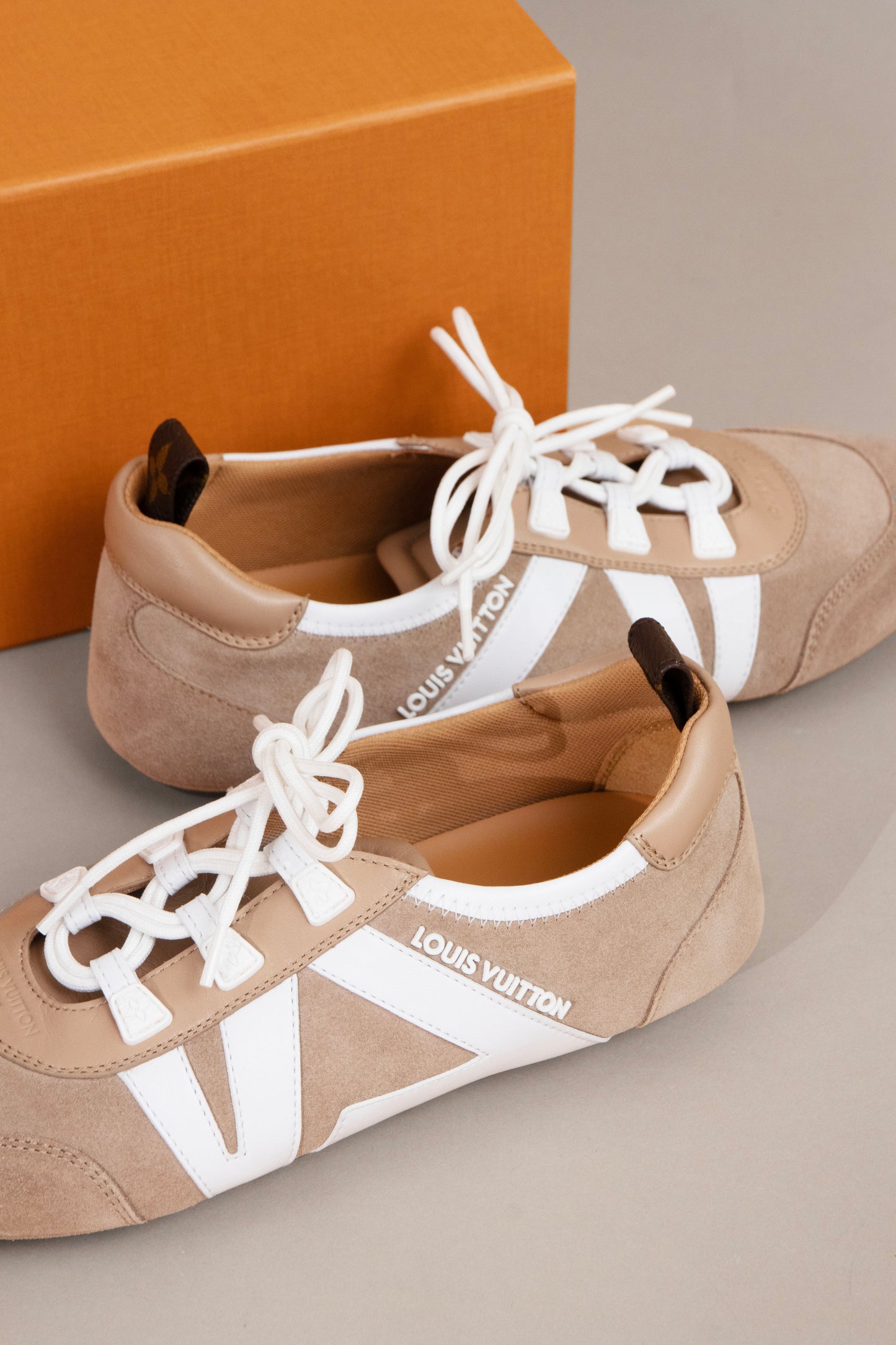 Louis Vuitton LV Sneakerina in Beige/White