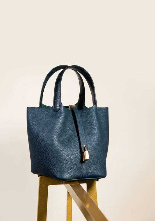 Hermès Picotin 18 Matte Touch Alligator Mississippiensis in Vert Cypress GHW