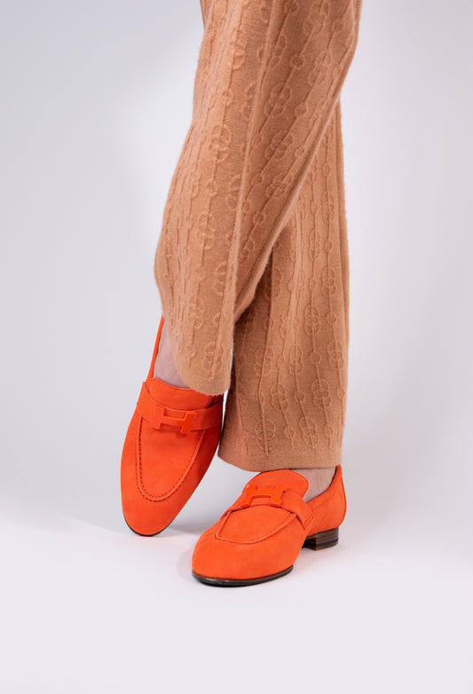 Hermès Paris Loafers in Orange Synthétique