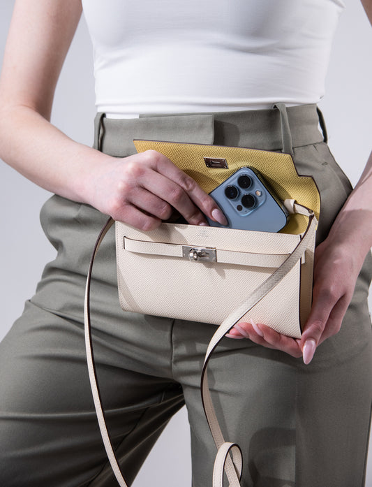 Hermès - Kelly Wallet To Go Nata/Jaune Ambre PHW with Twilly