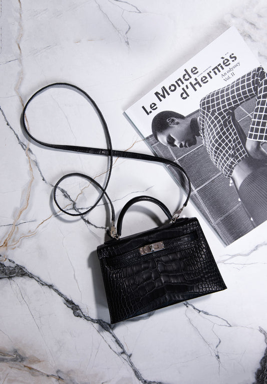 Hermès Mini Kelly Matte Alligator in Black PHW