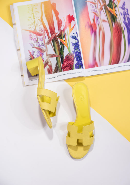 Hermès Oasis Sandals in Jaune Curcuma