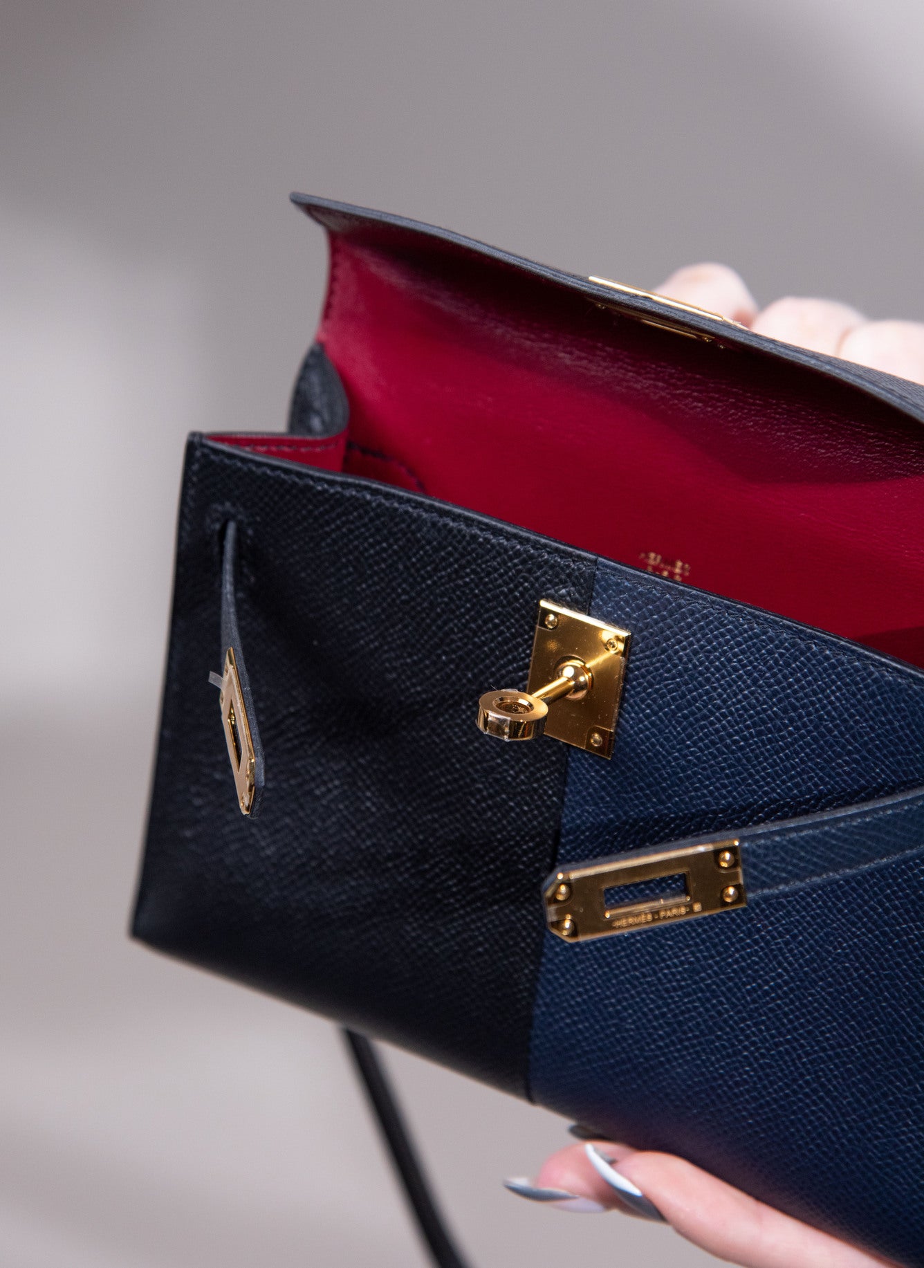 Hermès Mini Kelly 20 Blue Indigo/Noir/Rouge Epsom Casaque GHW