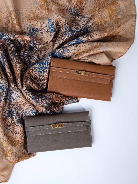 Hermès Kelly Wallet To Go in Etoupe & Gold with GHW