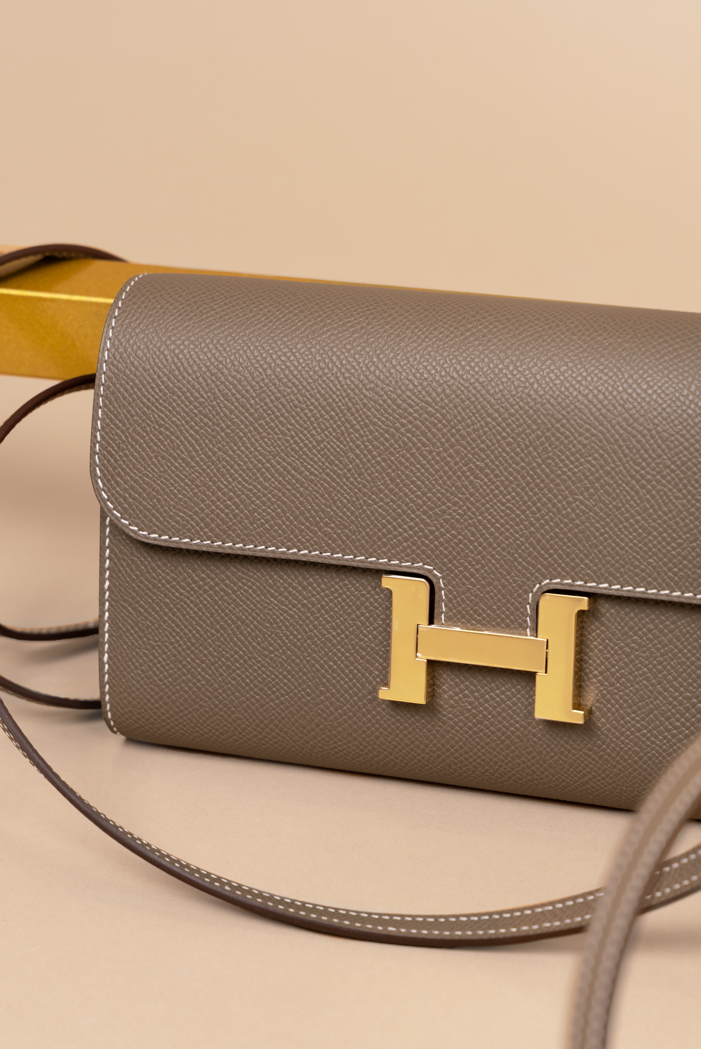 Hermès Constance Epsom Wallet To Go in Etoupe GHW