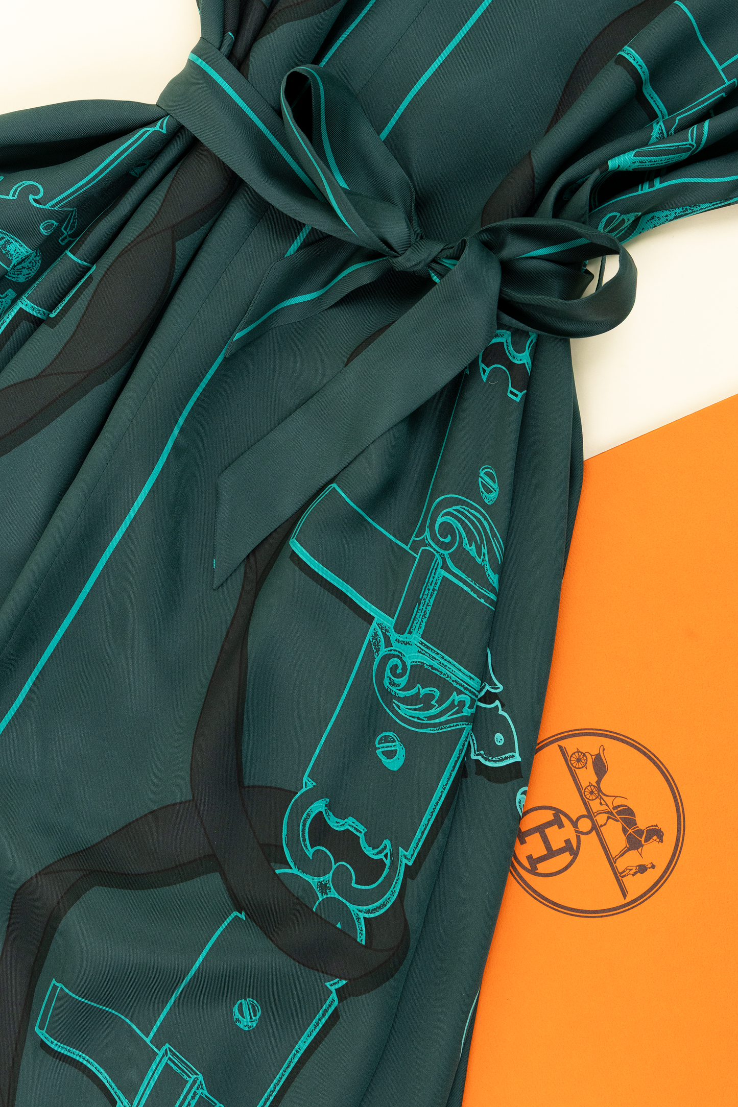 Hermès "Ferronnerie Remix" Caftan in Vert Pin