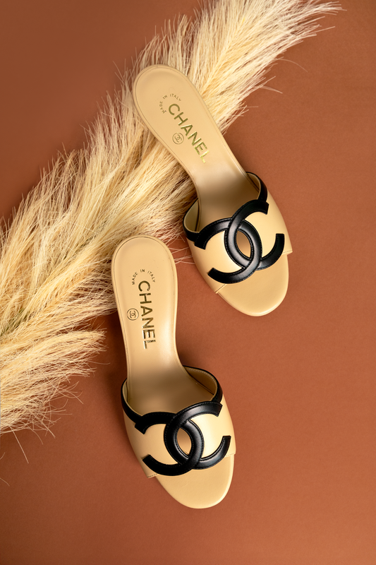 Chanel CC Mules in Beige/Black