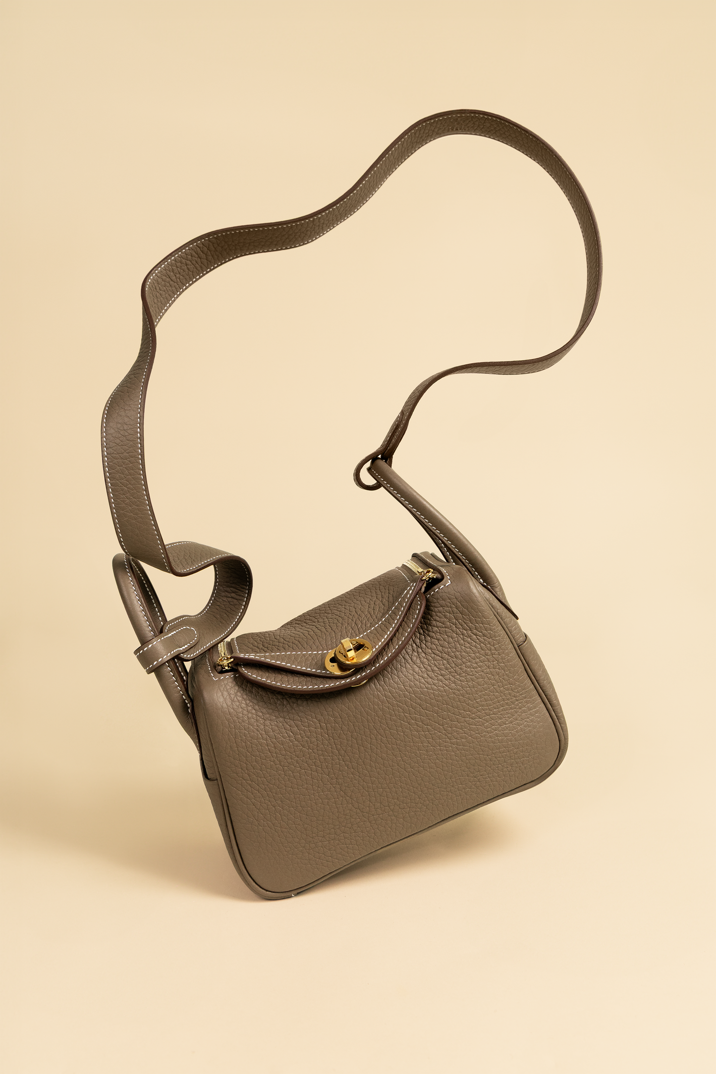 Hermès Mini Lindy Clemence Etoupe GHW