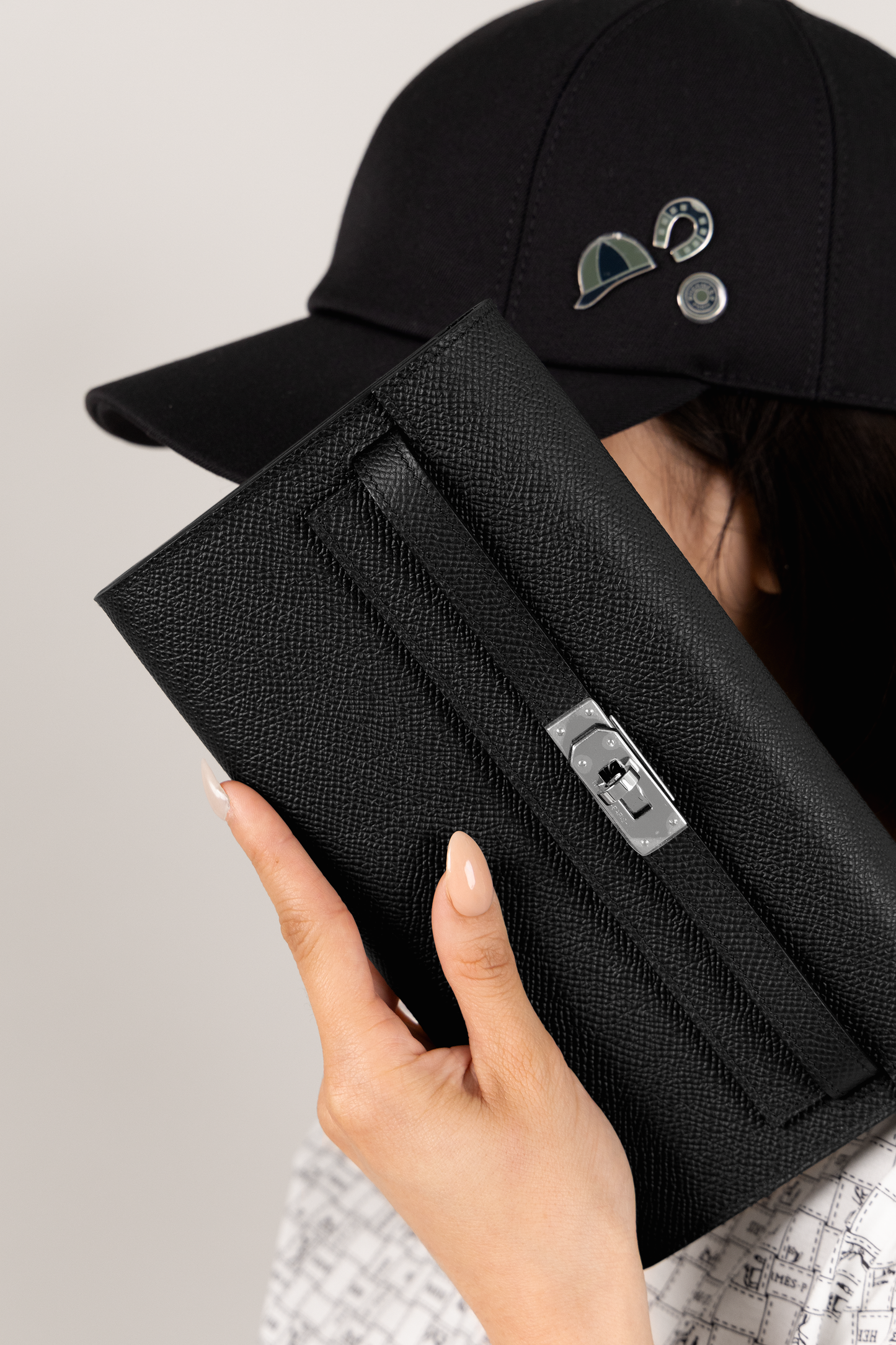 Hermès Kelly Wallet To Go & Miles Jump Cap in Black
