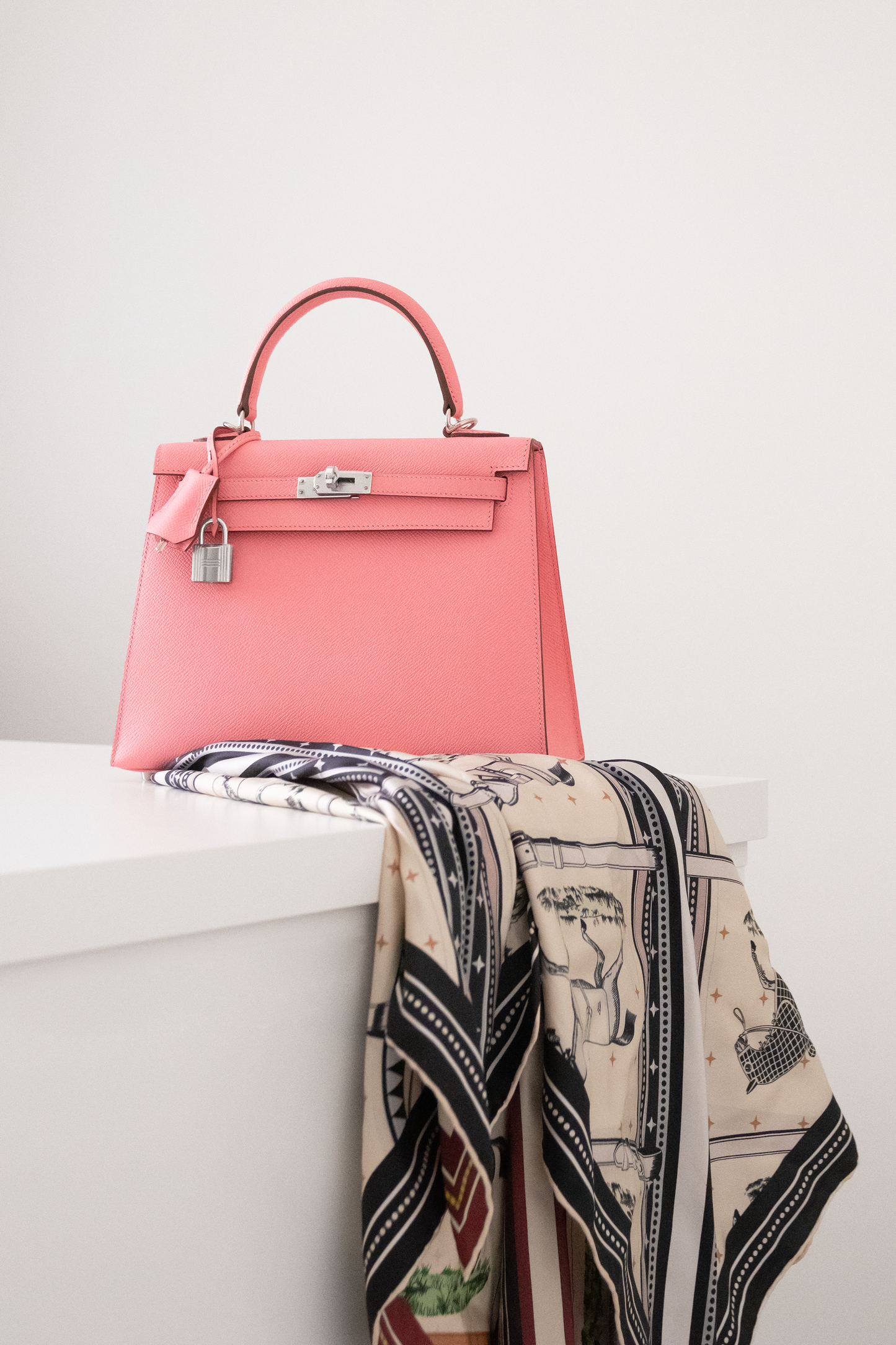 Hermès Kelly 25 Epsom in Rose Confetti PHW