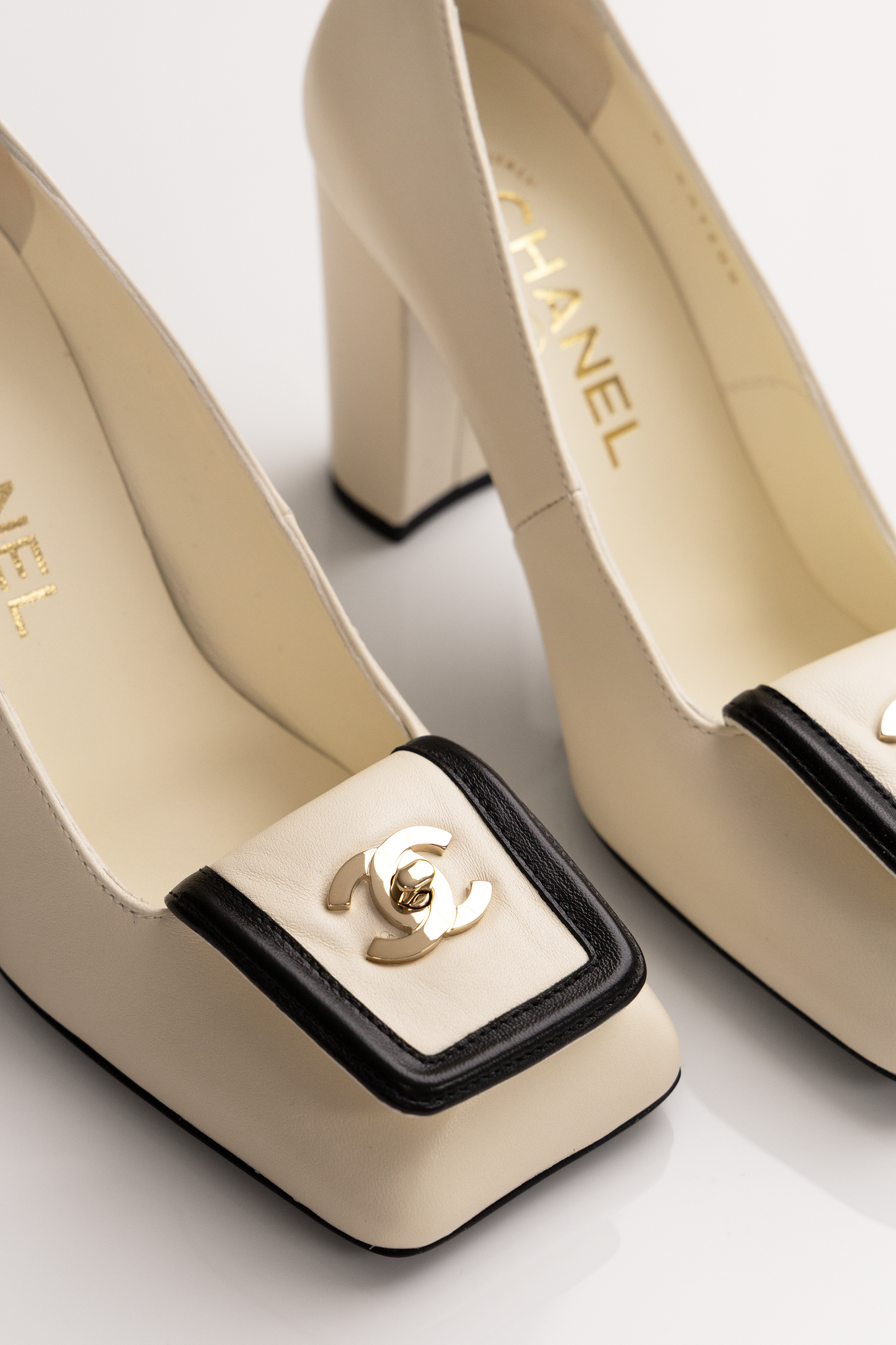 Chanel CC Ivory Leather Pumps