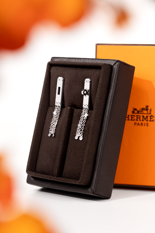 Hermès White Gold Kelly Gavroche Dangle Earrings