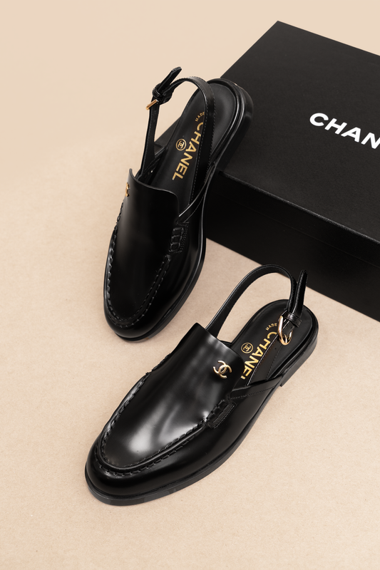 Chanel Shiny Calfskin Slingback in Black