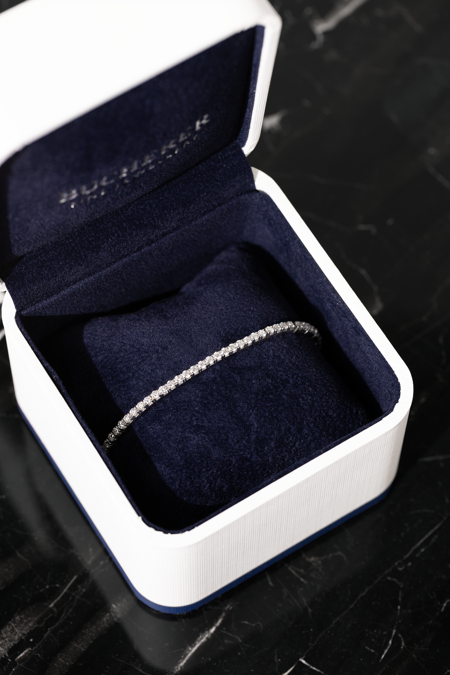 Bucherer Classic Stretchy Bracelet in 18k White Gold Diamond