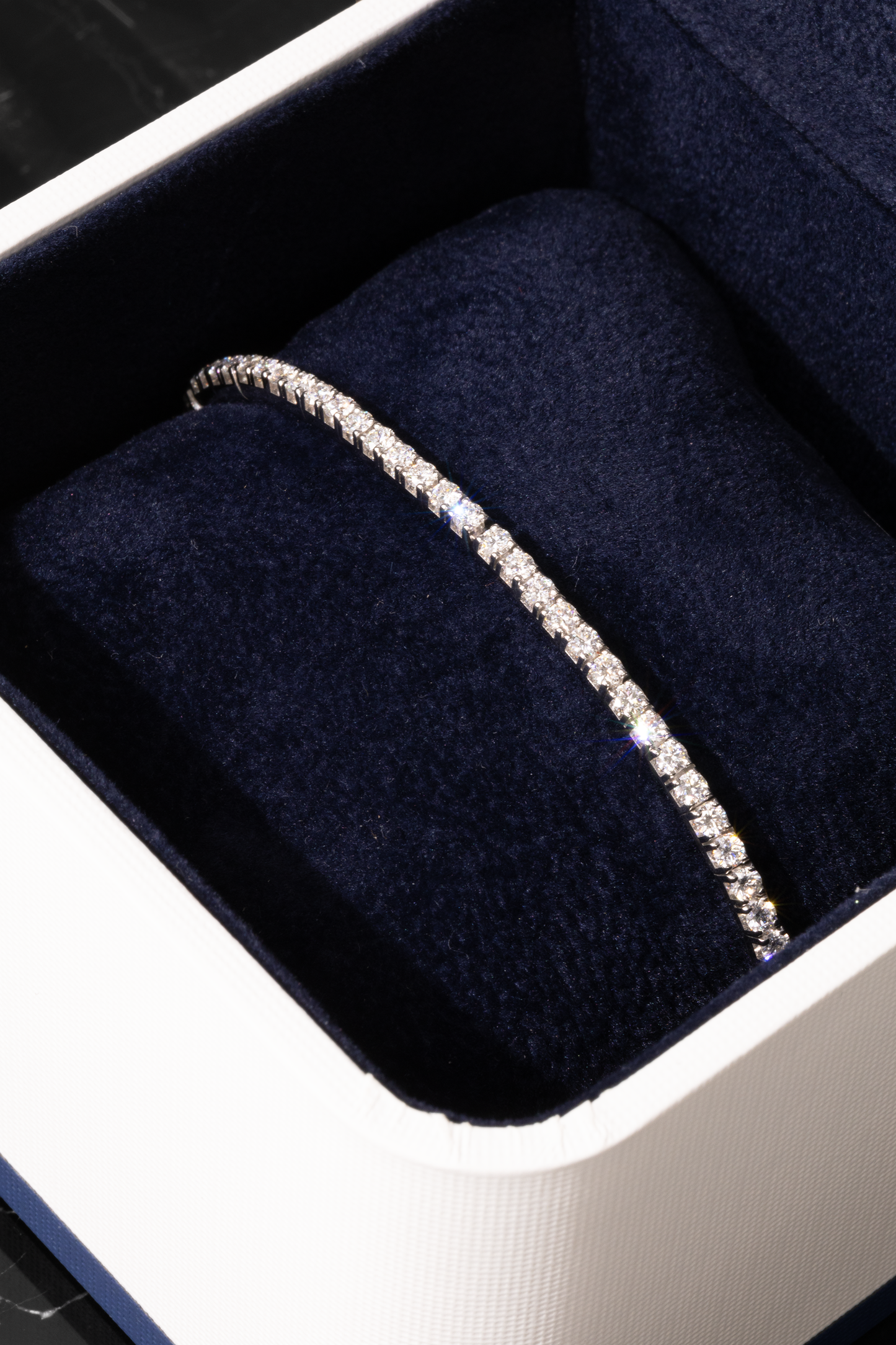 Bucherer Classic Stretchy Bracelet in 18k White Gold Diamond